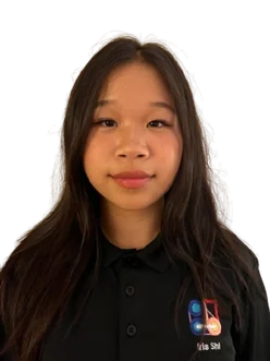 Portrait of Iris Shi.